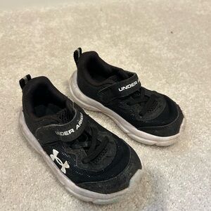 Under Armour Kids Black and White Sneakers